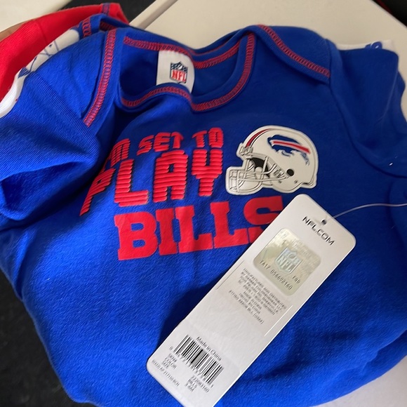 BNWT Official NFL Buffalo Bills Set of 3 Onesies (3-6 Months) - Picture 4 of 4